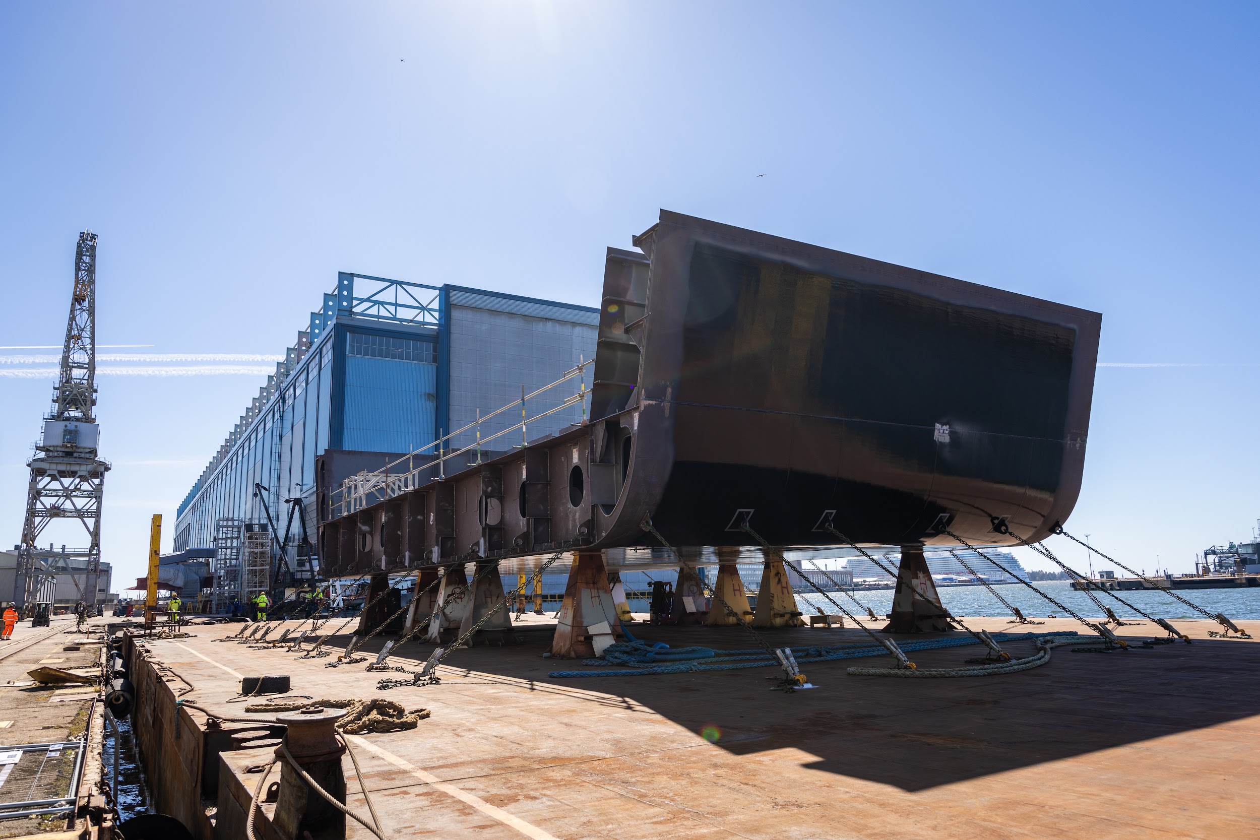 Polar Max icebreaker reaches major milestone – hull assembly begins in Helsinki