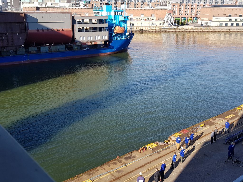 THE FIRST BLOCKS OF THE NEWBUILDING ARRIVED IN A SUNNY WEATHER